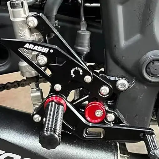 Arashi CNC Adjustable Footrests For Yamaha YZF R3 R25